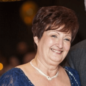 Carole Neville - ADJOINTE ADMINISTRATIVE